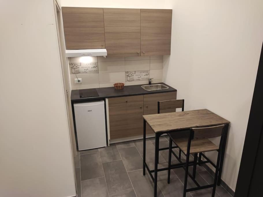 Holiday House Катания Экстерьер фото